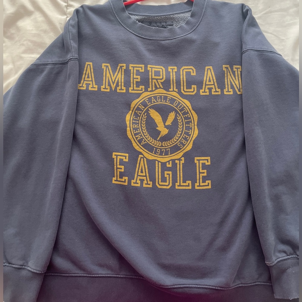 American eagle crew neck.
